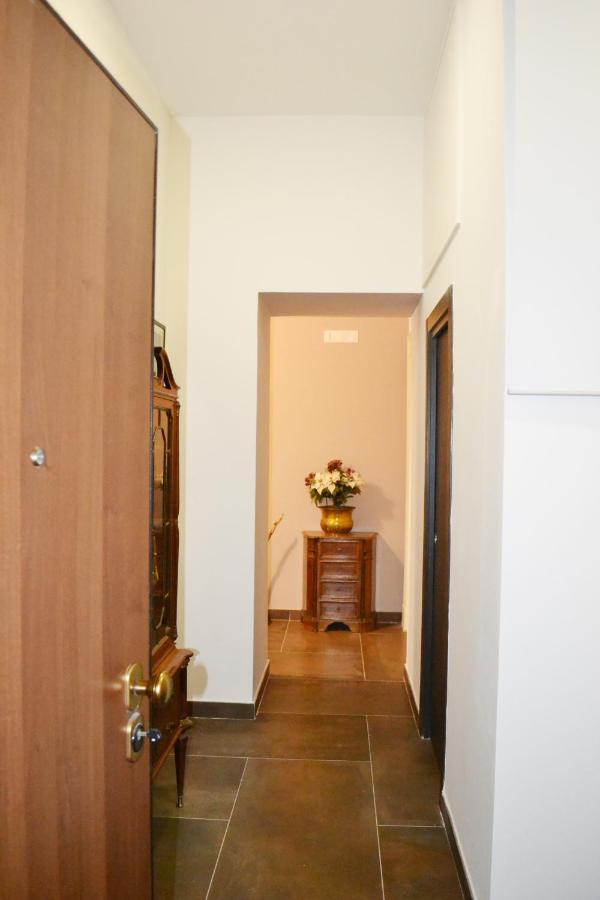Questo Rinascimento Casa Newman Napoli Exterior foto