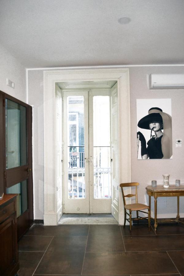 Questo Rinascimento Casa Newman Napoli Exterior foto