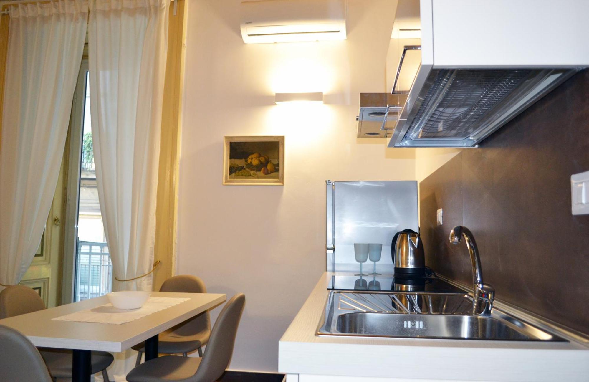 Questo Rinascimento Casa Newman Napoli Exterior foto