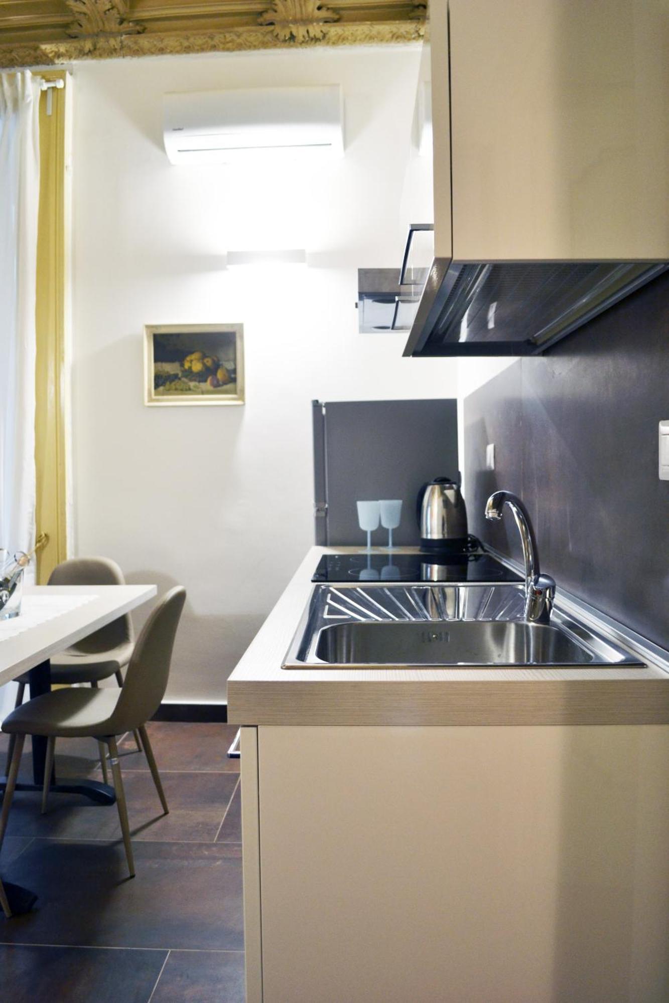 Questo Rinascimento Casa Newman Napoli Exterior foto